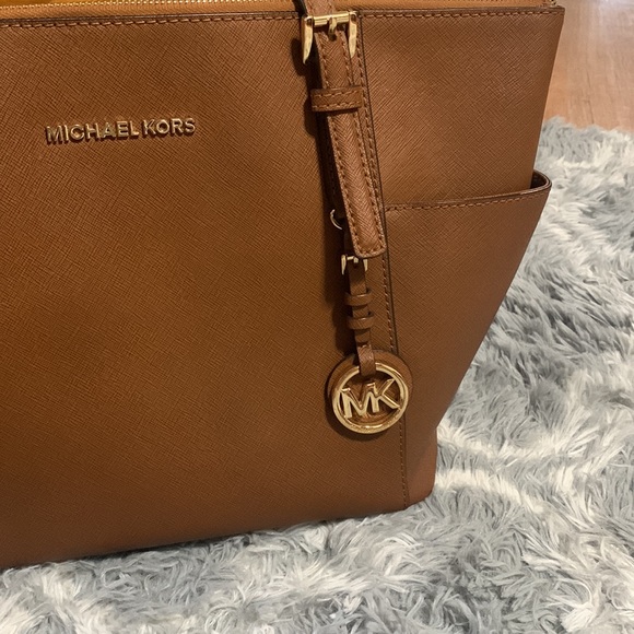 Michael Kors Bag - Picture 6 of 16